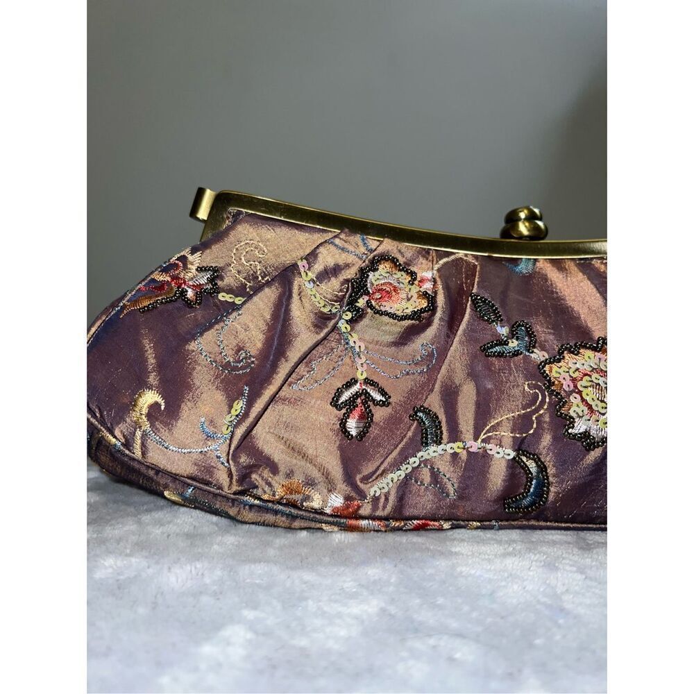 Women’s VTG Floral Clutch Brown with Embroidery - Picture 3 of 12